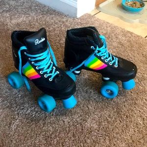 Barely used Rookie rainbow roller skates 🛼